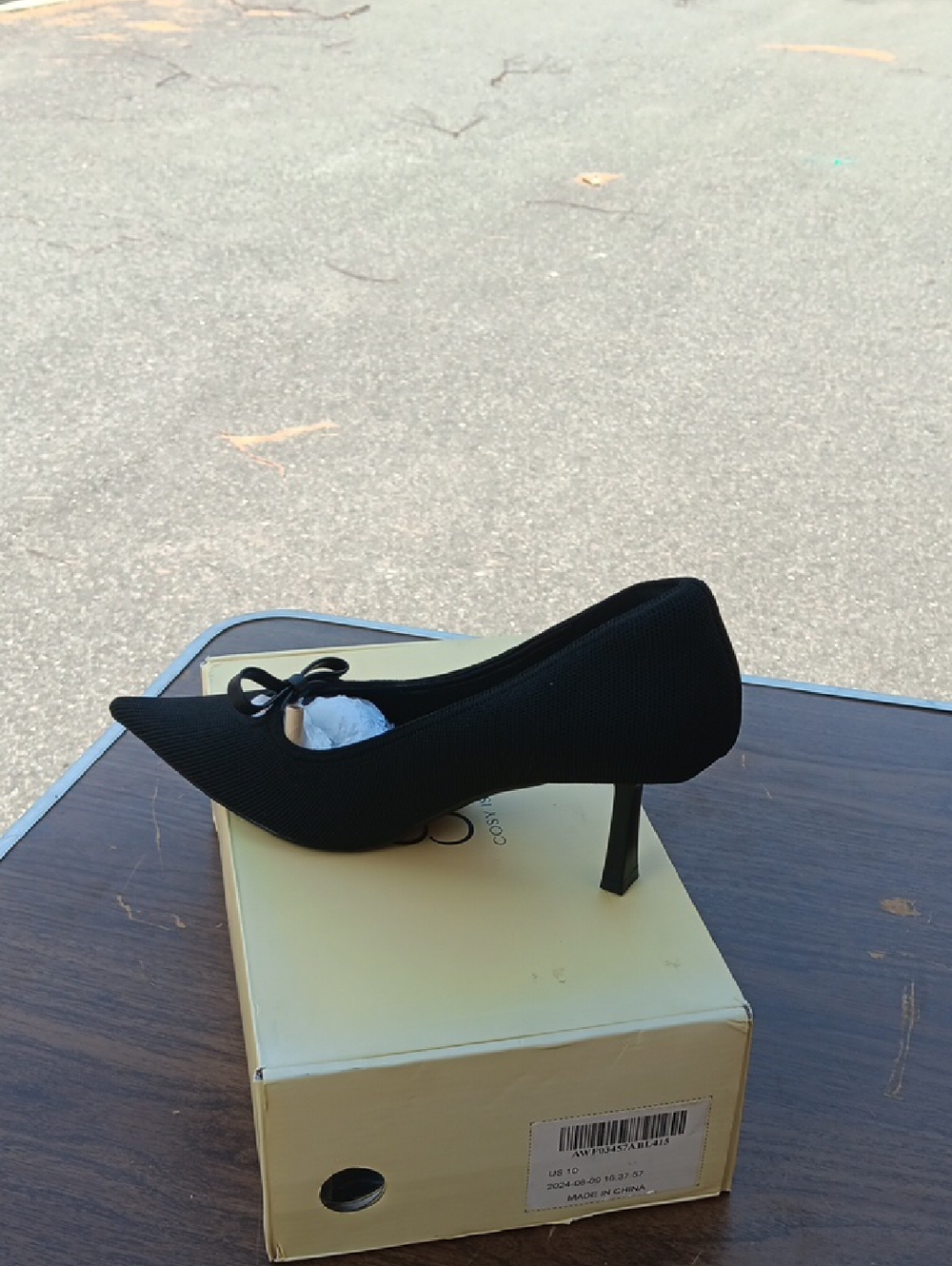 Classic Black Pointed Bow Pump - Women